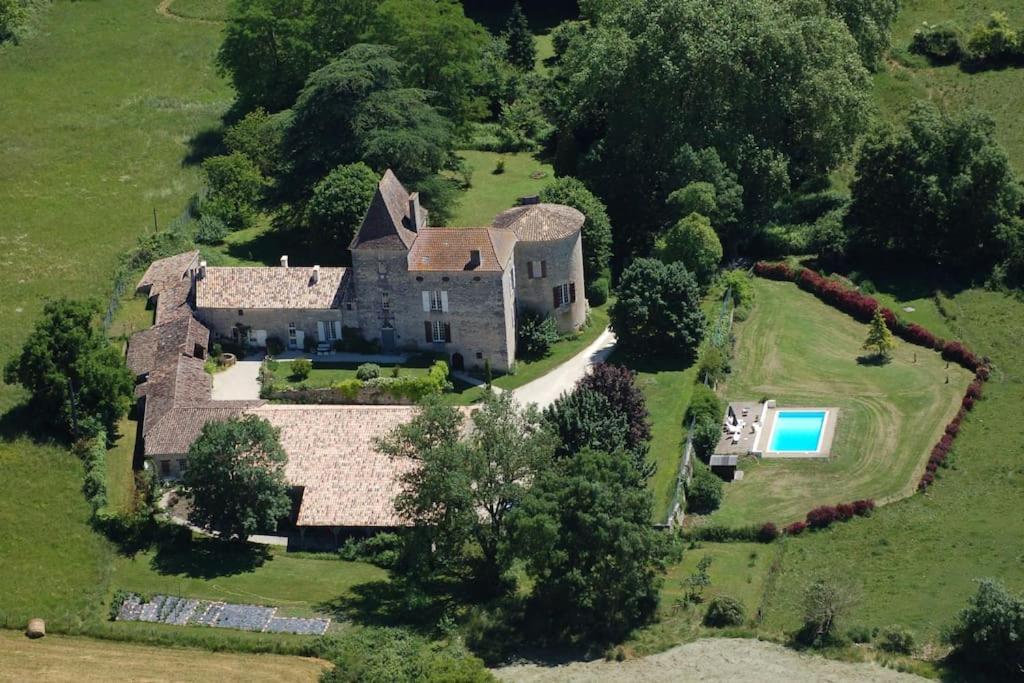 Chateau Barayre - Beautiful 12Th Century Castle With Pool And Large Garden Laussou Exteriör bild