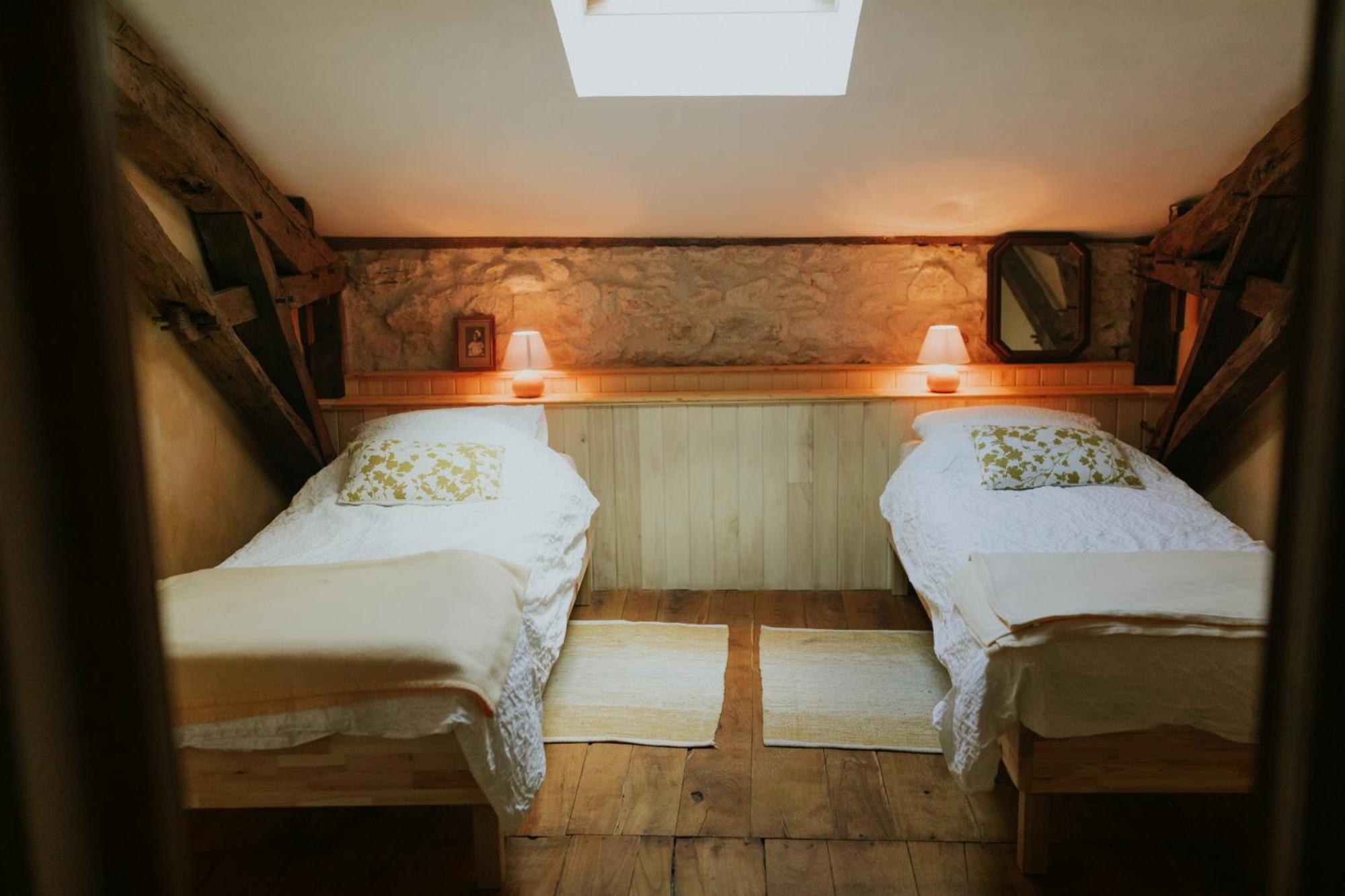Chateau Barayre - Beautiful 12Th Century Castle With Pool And Large Garden Laussou Exteriör bild